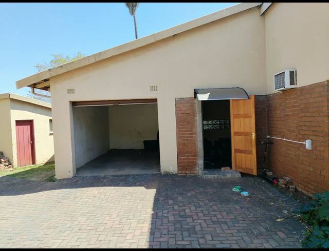 3 BEDROOM HOUSE FOR SALE IN BIRCH ACRES